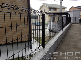 のフェンス・柵 イーネットフェンス1F型 自由柱施工 施工例