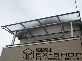 のバルコニー・ベランダ屋根 ヴェクターテラス R型 屋根タイプ 単体 積雪〜20cm対応＋吊り下げ式物干し　標準　2本入り 施工例