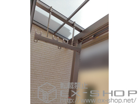 のバルコニー・ベランダ屋根 ライザーテラスII F型 屋根タイプ 単体 積雪〜20cm対応+吊り下げ物干し 標準 2本入×1 施工例