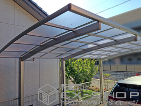 のカーポート レイナポートグラン 延長　積雪〜20cm対応+屋根ふき材補強部品(2セット)+着脱式サポート(2本入り1セット) 施工例