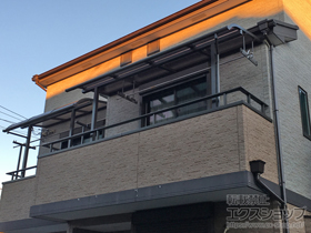 のバルコニー・ベランダ屋根 スピーネ R型 屋根タイプ 単体 積雪〜20cm対応＋吊り下げ物干しAセット 施工例