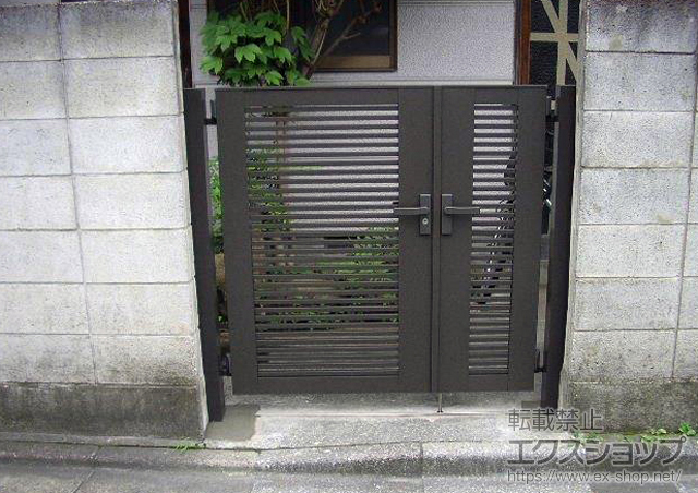 の門扉 ライシス門扉 1型 細横桟 両開き親子 柱使用 施工例