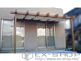 のパーゴラ J/EUポーチ（壁付タイプ） 積雪〜20cm対応＋シンプルシェード（壁付け用） 施工例