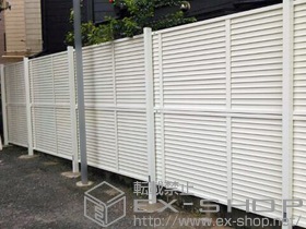 のフェンス・柵 プレスタフェンス5型 フリーポールタイプ＜多段柱仕様＞ 施工例