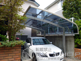 のカーポート レイナキャップポートグラン　積雪〜20cm対応＋着脱式サポート　標準・ハイルーフ兼用（2本入り） 施工例