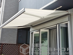 のオーニング・日よけ 彩風C型 手動式 施工例