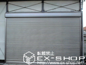 のガレージシャッター ガレージシャッタークワトロ 電動式 外部付タイプ 施工例