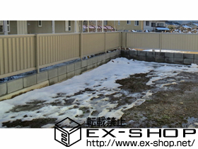 のフェンス・柵 レスティナフェンス8型 たて目隠し 自由柱施工 施工例