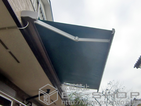 のオーニング・日よけ 彩風C型 電動式(リモコン式) 施工例