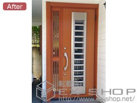 の玄関ドア リシェントK4仕様 22片袖飾り中桟付き(ランマ無し)R 001型 ※袖飾り取付け孔加工あり 施工例