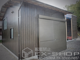 のガレージシャッター ガレージシャッタークワトロ 手動式 外部付タイプ 施工例