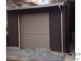 のガレージシャッター ガレージシャッタークワトロ 手動式 内部付タイプ＋フック棒 施工例