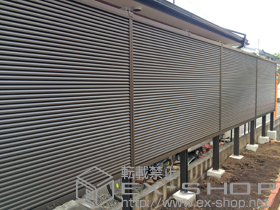 のフェンス・柵 ライシスフェンス 13型 横ルーバー アルミ多段柱使用 施工例