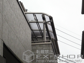 のバルコニー・ベランダ屋根 プレシオステラス R型 屋根タイプ 単体 積雪〜20cm対応＋吊り下げ式物干し　標準2本入り 施工例