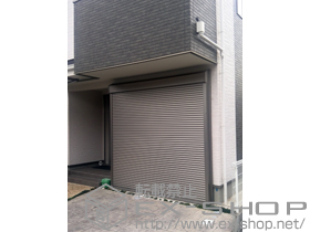 のガレージシャッター ガレージシャッタークワトロ 電動式 外部付タイプ ※ボックスなし 施工例