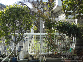 のフェンス・柵 ハイグリッドフェンスN8型 フリーポールタイプ 施工例