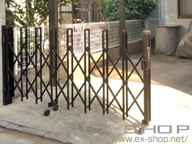 のカーゲート トリップゲート RB型 ノンレール 両開き 48W(24S+24M) 施工例