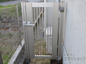 の門扉 エクスライン門扉13型 片開き　門柱使用 施工例