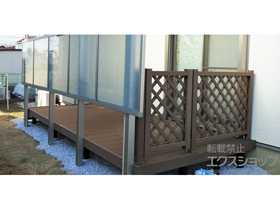 のウッドデッキ リウッドデッキ 200＋リウッドステップ5型 Sタイプ（2段）×1台＋リウッドデッキフェンス2型+デッキ門扉2型＜ラチス格子＞ 施工例