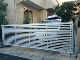 のカーゲート ワイドオーバードアS3型 電動式 ※片側ロング柱仕様＋ロング接地ストッパー(1本入り)【KNF79】 施工例