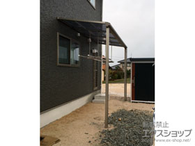 のテラス屋根 スピーネ F型 1500 テラスタイプ 単体 積雪〜50cm対応＋吊り下げ物干しAセット 施工例