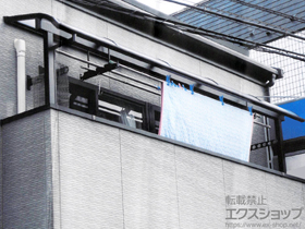 のバルコニー・ベランダ屋根 スピーネ R型 屋根タイプ 単体 積雪〜20cm対応＋吊り下げ物干しAセット 標準 2本入×1セット 施工例