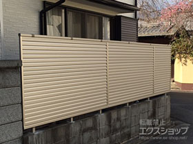のフェンス・柵 レスティナフェンス5型 目隠しルーバー 自由柱施工 施工例