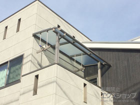 のバルコニー・ベランダ屋根 スピーネ R型 屋根タイプ 単体 積雪〜20cm対応＋吊り下げ物干しAセット 施工例