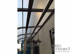 のバルコニー・ベランダ屋根 スピーネ R型 屋根タイプ 連棟 積雪〜20cm対応 施工例