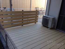 のウッドデッキ 樹ら楽ステージ＋ボードラインフェンス デッキ施工仕様 施工例