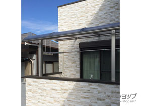 のバルコニー・ベランダ屋根 ヴェクターテラス R型 屋根タイプ 単体 積雪〜20cm対応＋吊下げ物干し 標準 2本入 施工例