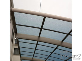 のカーポート ネスカR (ラウンドスタイル) 縦連棟 積雪〜20cm対応＋着脱式サポート　2本入り　標準柱（H22）用×2セット 施工例