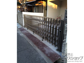 のカーゲート アルシャインII PG型R(ペットガード) Aタイプ ノンレール 片開き 550S 施工例