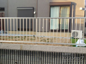 のフェンス・柵 ミエッタフェンス 防犯たて格子タイプ 自由柱施工 施工例