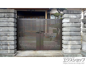 の門扉 ライシス門扉 3型 太横桟 両開き 柱使用 施工例