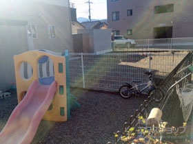 のフェンス・柵 メッシュフェンス M0 固定柱 施工例