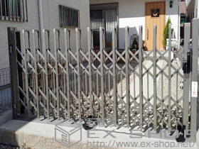 のカーゲート トリップゲート ペットガード型 ノンレール 片開き 26S 施工例