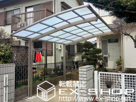 のカーポート カーブポートシグマIII 積雪〜20cm対応＋着脱式サポート ロング柱23 1本入り×2＋収納式物干し 標準タイプ 1本入×2 施工例