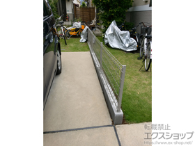 のフェンス・柵 ハイグリッドフェンスUF8型 フリーポールタイプ 施工例