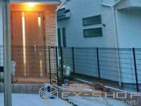 のフェンス・柵 ハイグリッドフェンスN8型 フリーポールタイプ 施工例