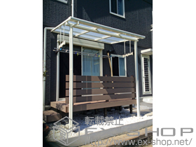 のテラス屋根 ライザーテラスII F型 テラスタイプ 単体 積雪〜20cm対応＋吊り下げ物干し 標準 2本入 施工例