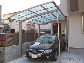 のカーポート レイナポートグラン　積雪〜20cm対応＋着脱式サポート　標準・ハイルーフ兼用（2本入り） 施工例