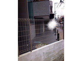 のフェンス・柵 ハイグリッドフェンスUF8型 フリーポールタイプ 施工例