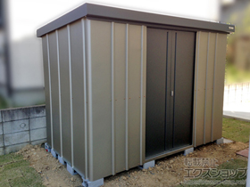 の物置・屋外倉庫 エスケーセブン SK7-130 一般型 2600 ×1612×1940(SK7-130) 施工例