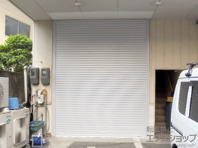 のガレージシャッター プラテアII スチールタイプ 電動式 施工例