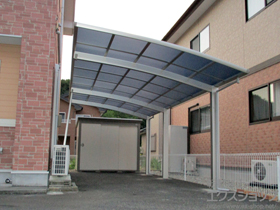 のカーポート レイナポートグラン 延長　積雪〜20cm対応＋着脱式サポート 標準・ハイルーフ兼用 2本入り×1セット/1本入り1セット 施工例