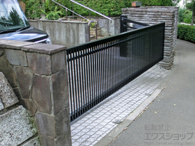 のカーゲート ワイドオーバードアS2型 電動式 施工例