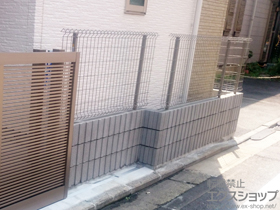 のフェンス・柵 イーネットフェンス1F型 自由柱タイプ 施工例