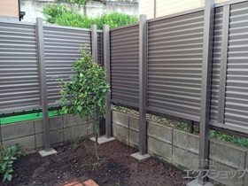 のフェンス・柵 プレスタフェンス8型 多段柱仕様(1段) 施工例