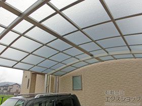 のカーポート レイナツインポートグラン　積雪〜20cm対応＋水平式物干し テラス柱用 　標準 2本入り×2セット 施工例